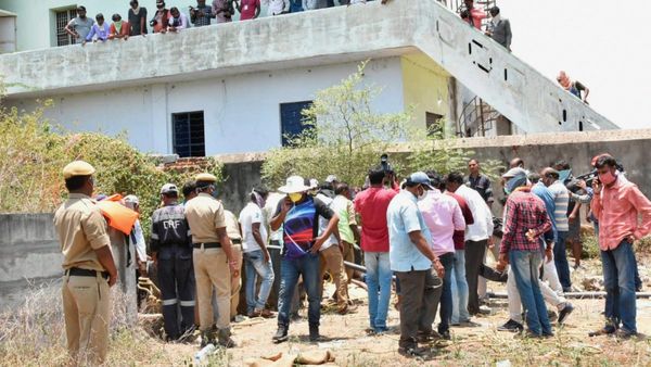 Panchayat Election 2023: ভোটের পরই বাড়িতে মিলল অস্ত্র-‘ভাণ্ডার’! থানায় ডেকে তৃণমূল প্রার্থীকে গ্রেফতার