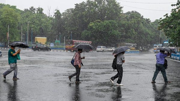 Monsoon in India: নির্ধারিত সময়ের ৬ দিন আগেই বর্ষা ছেয়ে গেল গোটা ভারতে, ঘোষণা আইএমডির