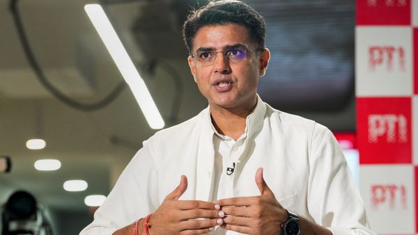 মরু-রাজ্যে হাত ধরাধরি কংগ্রেসের, অশোক গেহলট সম্পর্কে স্ট্যাটাস আপডেট শচীন পাইলটের