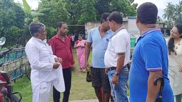 Panchayat Election 2023: তৃণমূল বিধায়কের জন্য কমিশনের অন্য নিয়ম? বিরোধীদের প্রশ্নের মুখে আজব সাফাই অসিতের