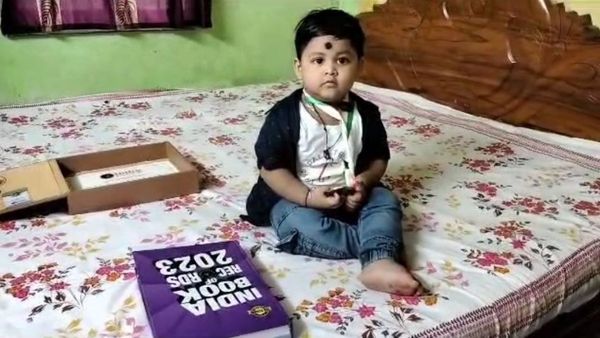 Wonder Kid: দেশ-বিদেশের রাজধানীর নাম মুখস্থ ২ বছরের অভিমন্যুর, বিস্ময় বালক পেল জাতীয় স্বীকৃতি