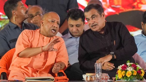 উত্তরপ্রদেশ বিমারু অবস্থা থেকে বেরিয়ে এসেছে, উন্নয়নের বার্তায় ব্যাখ্যা যোগী আদিত্যনাথের