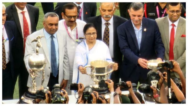Durand Cup 2023: বর্ণাঢ্য সাংস্কৃতিক অনুষ্ঠানের মধ্য দিয়ে ডুরান্ডের বোধন, মধ্যমণি মমতা