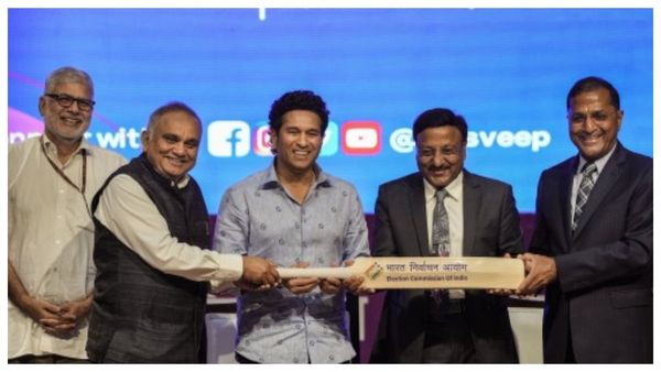 Sachin Tendulkar: নির্বাচন কমিশনের ন্যাশনাল আইকন, প্রথম 