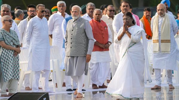 NDA: অটল স্মৃতি-সৌধে শরিকি-শক্তির প্রদর্শনী দেখাল বিজেপি, কারা শামিল হলেন