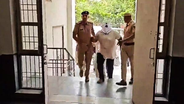 হরিয়ানা পুলিশের জালে গোরক্ষক বিট্টু বজরঙ্গি! হাত ধুয়ে ফেলল VHP