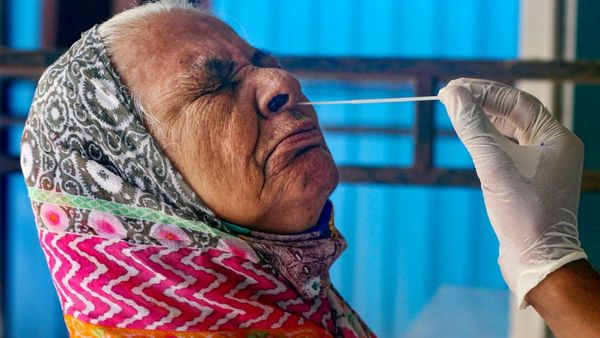 New Variant EG.5.1: করোনার নয়া ভ্যারিয়েন্টে আক্রান্ত এক! চিন্তা বাড়ছে চিকিৎসকদের