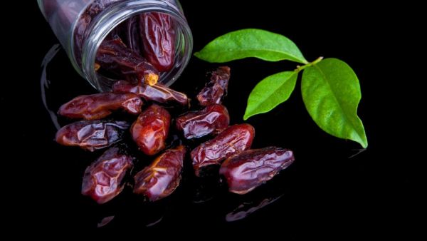 Benefits Of Dates: মস্তিষ্ক থেকে হার্ট ভালো রাখতে খেজুর খান, জানুন এই ফলের উপকারিতা সম্পর্কে