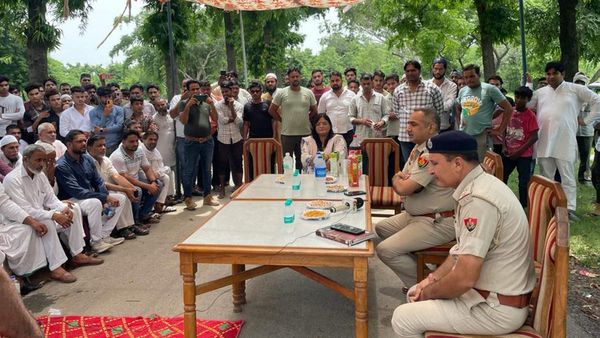 Haryana: মুসলিম ব্যবসায়ীদের প্রবেশে নিষেধাজ্ঞা, ৫০টি পঞ্চায়েতের সিদ্ধান্ত ঘিরে নতুন বিতর্ক