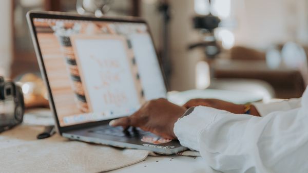 কম্পিউটার-ল্যাপটপ আমদানিতে নিষেধাজ্ঞা, হঠাৎ কোন কারণে এই নির্দেশ মোদী সরকারের