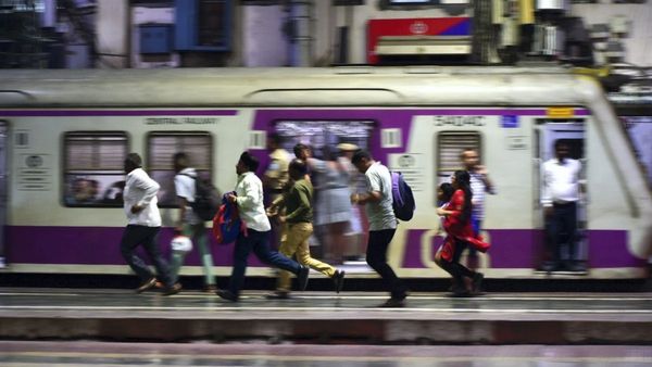 List of Train Cancelled at Sealdah: শনি-রবিবার বাতিল একাধিক ট্রেন! রুট ছোট হল বনগাঁ লোকালের