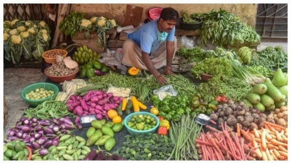 Inflation in India: জুলাইয়ে খুচরো মুদ্রাস্ফীতি আরও বৃদ্ধি! ছাড়াল অর্থনীতিবিদদের পূর্বাভাসকেও