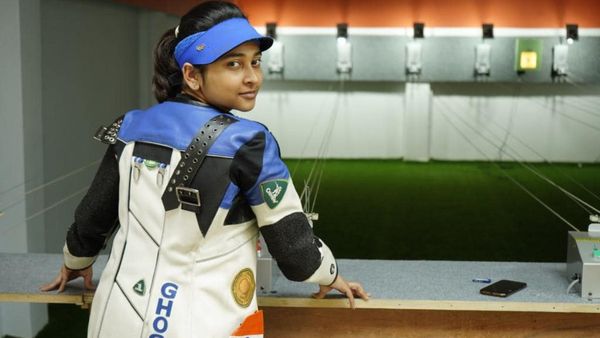 Mehuli Ghosh: মেহুলি ঘোষ বিশ্ব চ্যাম্পিয়নশিপে ব্রোঞ্জ জিতলেন, হাতের মুঠোয় প্যারিস অলিম্পিক্সে নামার ছাড়পত্র