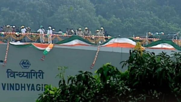 INS Vindhyagiri: আরও শক্তিশালী ভারতীয় নৌবাহিনী! কলকাতায় যুদ্ধ জাহাজের উদ্বোধন রাষ্ট্রপতির