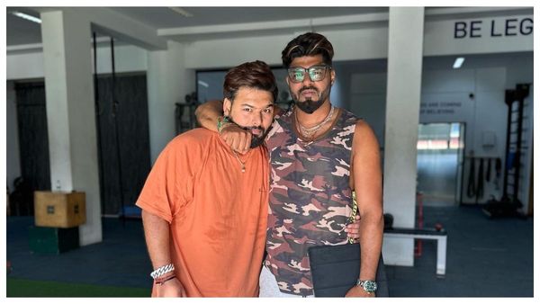 Rishabh Pant: নিজের ফিটনেস আপডেট দিলেন ঋষভ, বিশ্বকাপে খেলতে পারবেন? দেখুন ভিডিও