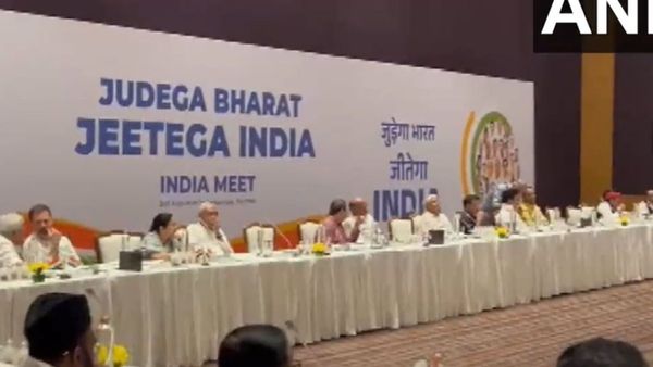 INDIA Alliance Meeting: আসন সমঝোতা থেকে প্রতীক! ইন্ডিয়া জোটের বৈঠকে কী নিয়ে হল আলোচনা