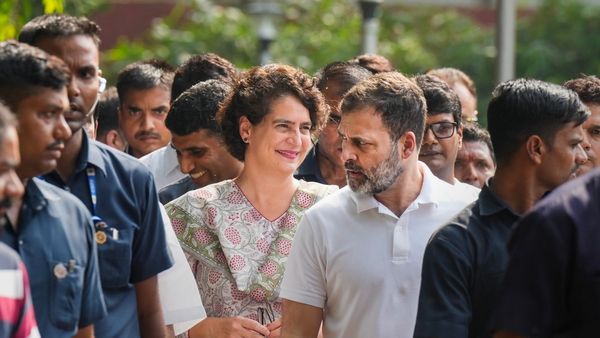 Rahul Gandhi in Modi surname case: রাহুল কি আবার সাংসদ পদ ফিরে পাবেন, শীর্ষ আদালতের স্থগিতাদেশে প্রশ্ন