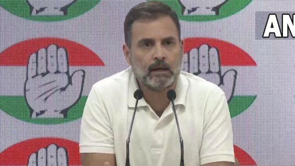 Manipur violence: দুদিনেই সেনা শান্ত করতে পারে, মণিপুরে আগুন নিভুক চান না মোদী: রাহুল