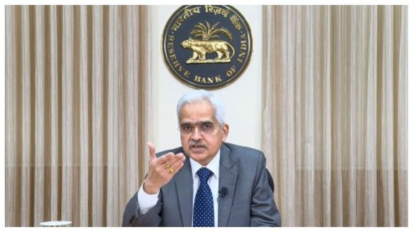 RBI Monetary Policy: কমবে GDP, বাড়বে মুদ্রাস্ফীতি, আম জনতাকে শঙ্কার বার্তা দিল RBI