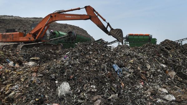 Business Ideas Under Rs 5000: আবর্জনা থেকে মাসে রোজগার ৫০,০০০ টাকা! কীভাবে শুরু করবেন এই ব্যবসা