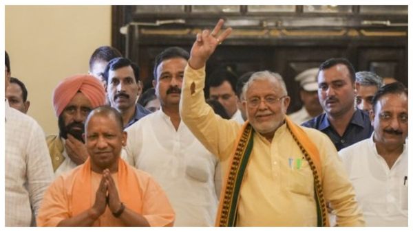 Yogi Adityanath: অর্থনীতি উন্নয়নে জোর পরিকাঠামো ক্ষেত্রে, রপ্তানি-মাথা পিছু আয়কে দ্বিগুণ করাই লক্ষ্য যোগীর