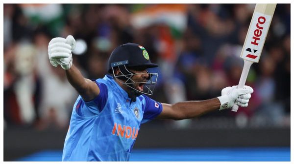 India vs Australia: ম্যাচে ব্যাটিংয়ের সুযোগ পাননি, রাতেই ব্যাট হাতে অনুশীলনে অশ্বিন, দেখুন ভিডিও