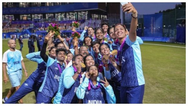 Asian Games 2023: ভারতীয় দলের সোনা জয়ের অনুপ্রেরণা কে? ম্যাচ শেষে নাম জানালেন আবেগতাড়িত স্মৃতি