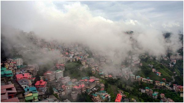 Travel: ছবির মতো সুন্দর গ্রাম, বেড়িয়ে আসুন দার্জিলিং পাহাড়ের এই অফবিট লোকেশনে 