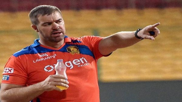 Heath Streak: গুজবের আশাও শেষ! জিম্বাবোয়ের কিংবদন্তি ক্রিকেটার হিথ স্ট্রিক প্রয়াত