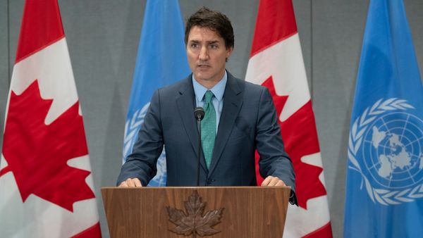 Opinion: জনপ্রিয়তা হারালেন কানাডার ট্রুডো, নির্বাচিত হয়েছেন ৫০ বছরের সবথেকে খারাপ প্রধানমন্ত্রী