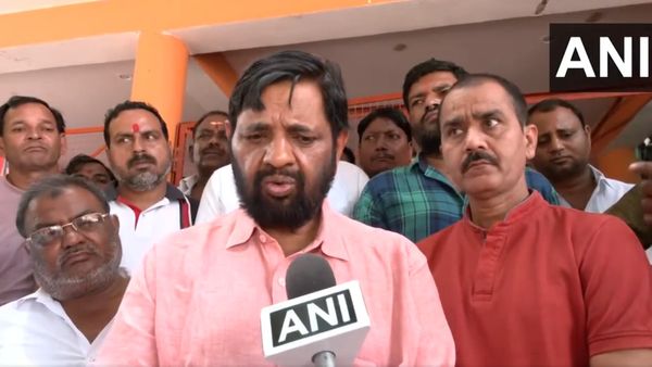 কেন্দ্রীয় মন্ত্রীর বাড়িতে শ্যুট আউট, লখনউয়ের বাসভবনে মন্ত্রী পুত্রের পিস্তল দিয়ে খুন তারই বন্ধু