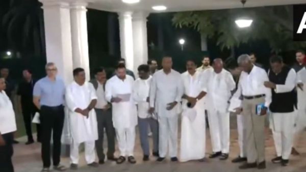 INDIA Alliance Meet: অক্টোবরের শুরুতেই 'ইন্ডিয়া' জোটের সভা! অভিষেকের পাশে দাঁড়িয়ে ঘোষণা