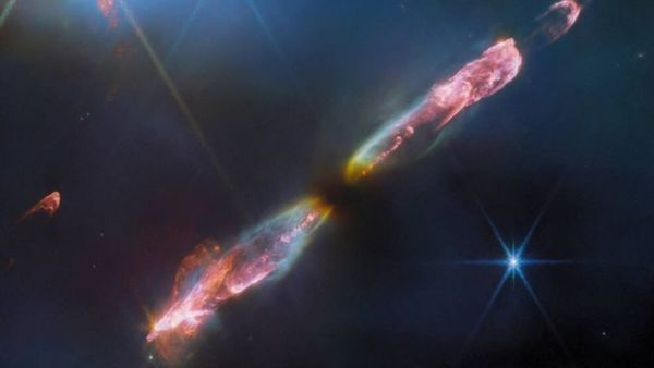 NASA in Space: ঠিক সূর্যের মতোই নবজাতক তারা! শৈশবকালের ছবি প্রকাশ করে তাক লাগাল নাসা