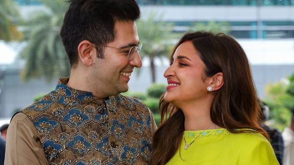 Parineeti Chopra-Raghav Chaddha Wedding: রাগণীতির চণ্ডীগড়ে রিসেপশন ৩০ সেপ্টেম্বর, প্রকাশ্যে আমন্ত্রণ পত্র