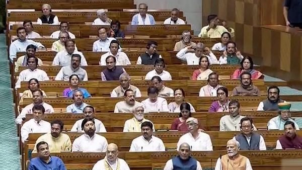 Women Reservation Bill Passed: লোকসভায় পাশ ঐতিহাসিক মহিলা সংরক্ষণ বিল