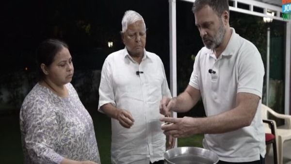 Rahul Gandhi: খুন্তি হাতে ‘চম্পারণ মটন’ রাঁধছেন রাহুল, দেখুন সেই অত্যাশ্চর্য ভিডিও