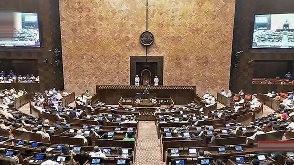 Women Reservation Bill: রাজ্যসভায় পেশ মহিলা সংরক্ষণ বিল! চলছে আলোচনা