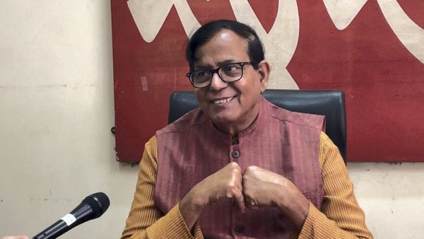 INDIA-র সমন্বয় বৈঠকে অভিষেকের জন্য ফাঁকা চেয়ার, CPIM-এর 'পাদুকা' উপহাস