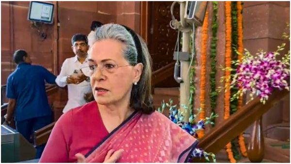 Special Parliament Session: আজ সংসদে মহিলা সংরক্ষণ বিল বিতর্ক, সূচনা করতে পারেন সোনিয়া গান্ধী
