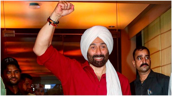 Gadar-2 Box Office Collection: শাহরুখের পাঠানকে হারিয়ে নয়া রেকর্ড সানির, সবচেয়ে দ্রুত ৫০০ কোটির ক্যাম্পে গদর-২