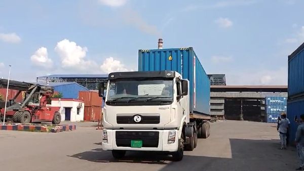 Electric Heavy Vehicle: ফুল চার্জে ছুটবে ১৬০ কিমি! বাংলার রাস্তায় ট্রায়াল রান 'সবথেকে বড় ই-গাড়ি'র