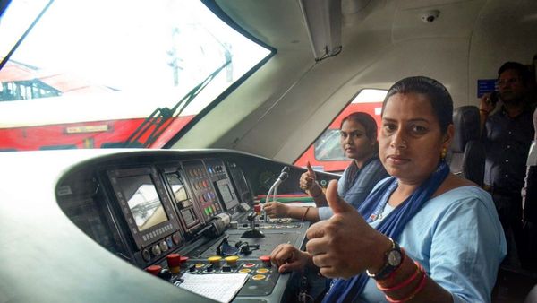 Railway Recruitment 2023: হাওড়া-শিয়ালদহ ডিভিশনে ব্যাপক নিয়োগ রেলে, শূন্যপদ তিন হাজারেরও বেশি