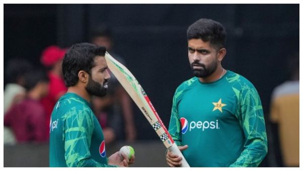 ICC World Cup 2023: পিসিবি করছে নালিশ, বাবরের মুখে প্রশংসা, ‘ভারত’ নিয়ে বিভক্ত পাক শিবির