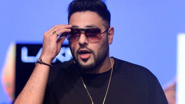 IPL ম্যাচ চলাকালীন কী করেছেন বাদশাহ? ব়্যাপার সিঙ্গারকে ছুটতে হল থানায়