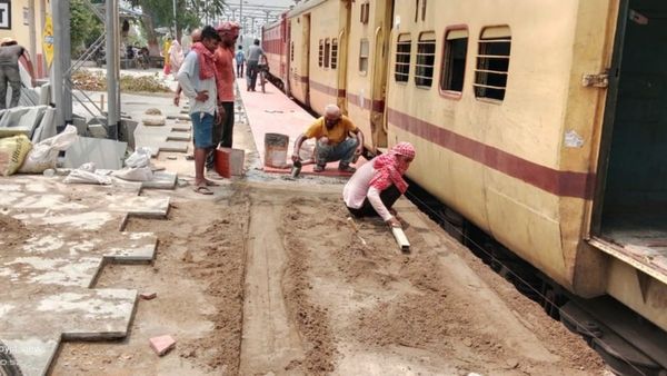 Amrit Bharat Station Scheme: ত্রিশ কোটি টাকায় বদলে যাচ্ছে বাঁকুড়া স্টেশন! কেমন হচ্ছে সেই কাজ