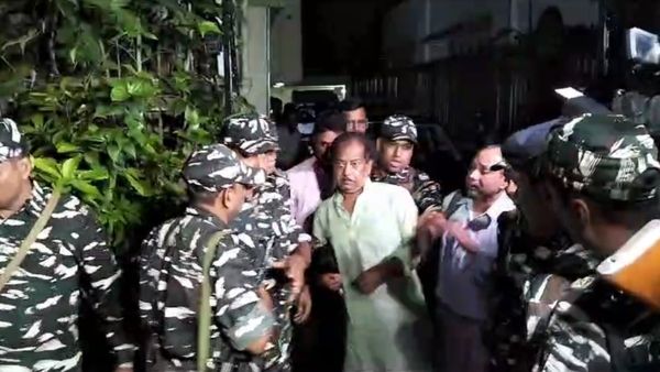 Jyotipriya Mallick:রেশন দুর্নীতিতে বালুর নাম জড়ালো কীভাবে? কোন পথে এগোবে তদন্ত?