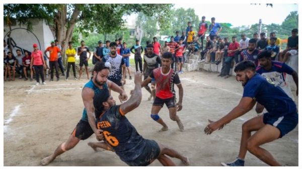 IIT Kanpur: কবাডি খেলাকে কেন্দ্র করে রণক্ষেত্র কানপুর আইআইটি, সংঘর্ষে জড়ালেন ছাত্ররা, দেখুন ভিডিও