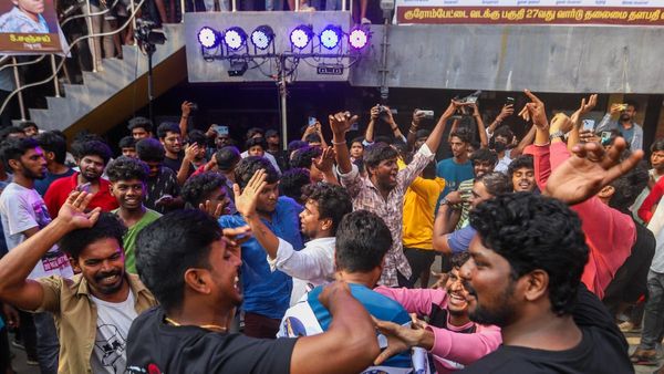 Leo Box Office Collection Day 1: প্রথম দিনেই ছক্কা হাঁকাল লিও, রজনীকান্তের জেলরকে টপকে ১৪০ কোটি কালেকশন