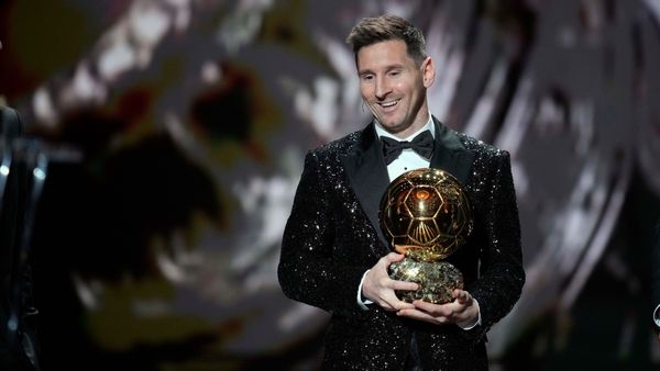 Ballon d'Or: লিওনেল মেসি ব্যালন ডি'অর দখলে নিলেন মারাদোনার জন্মদিনেই, অষ্টমবার পুরস্কার জয়ে কোন ইতিহাস?