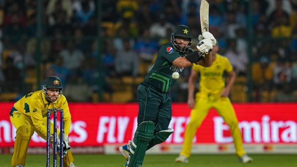 ICC World Cup 2023: বেঙ্গালুরুতে বিশ্বকাপে বিদ্যুৎ বিভ্রাট, পাকিস্তানের ইনিংস চলার মধ্যেই বিগড়ে গেল ডিআরএস